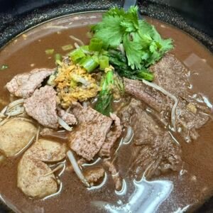 thai boat noodle soup